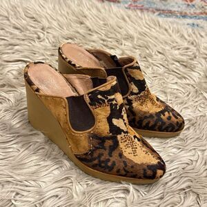 Donald Pliner Ingrid Wedges 9.5